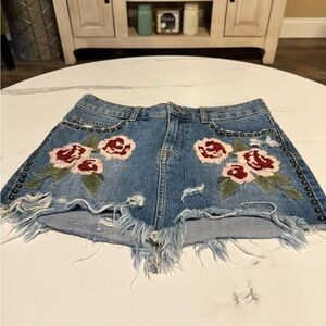Free People denim skirt w/floral embroidery
